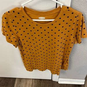Old Navy polka dot t-shirt